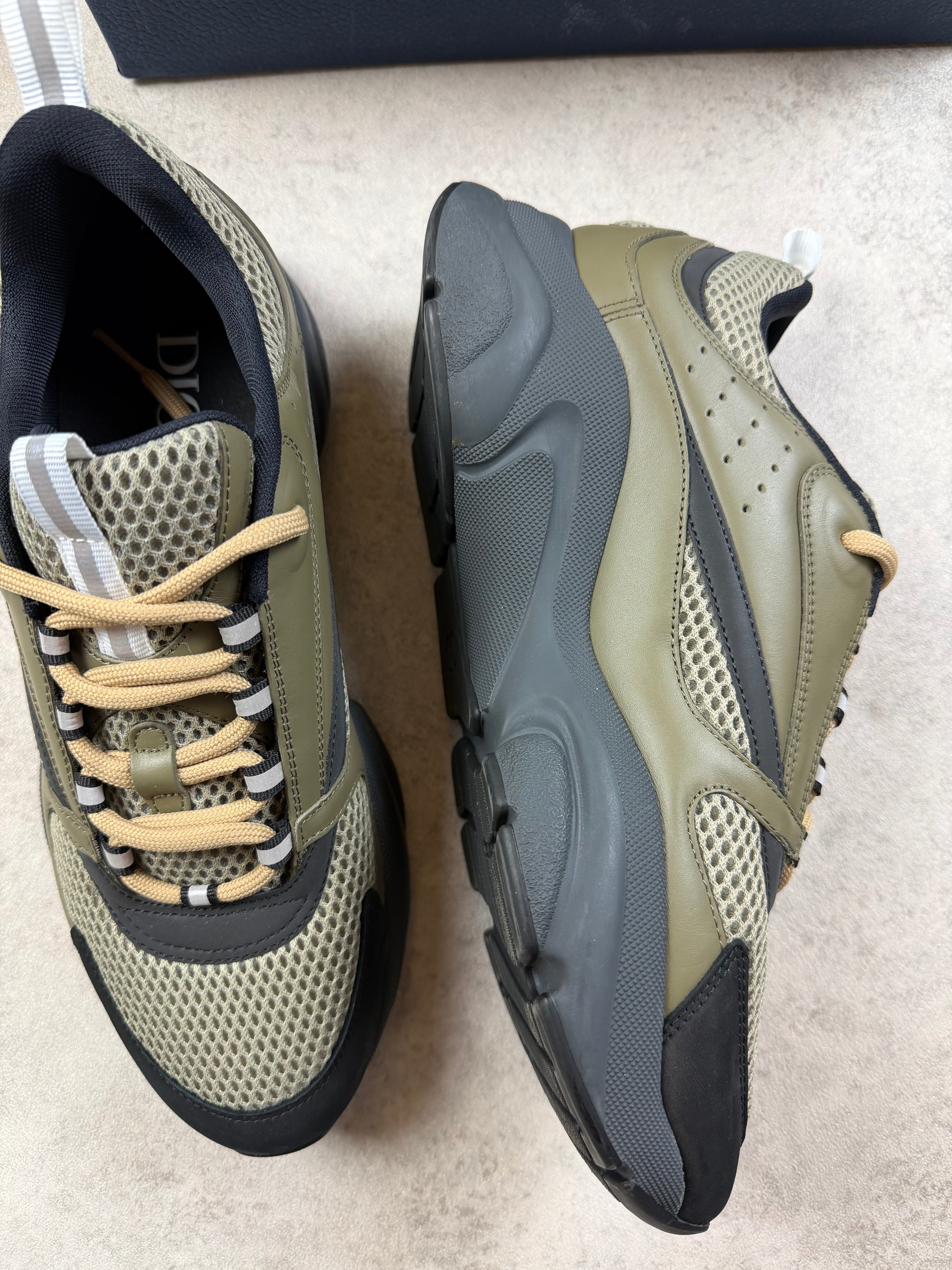 DIOR B22 - KHAKI - UK10