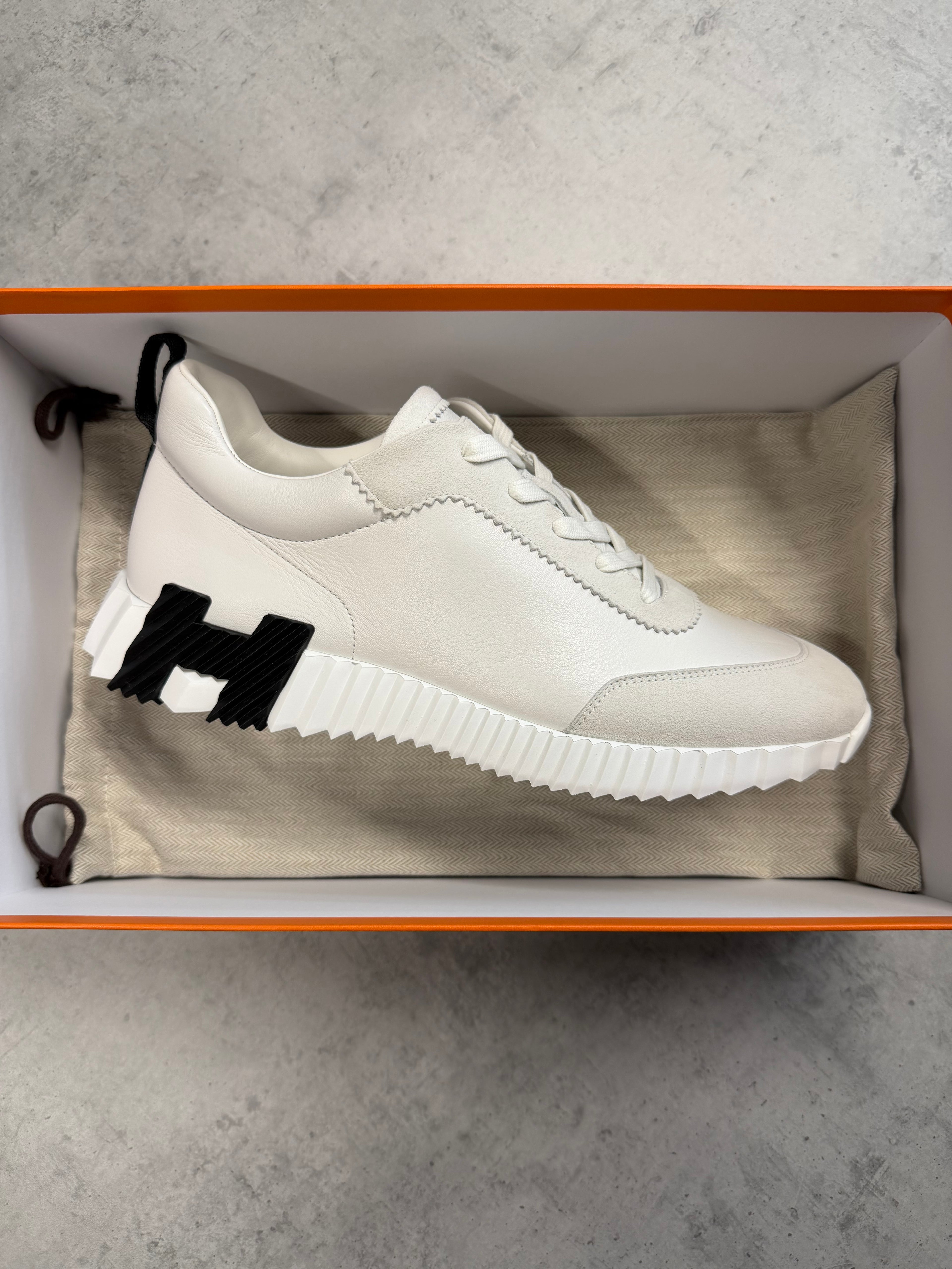 HERMES BOUNCING - WHITE/BLACK