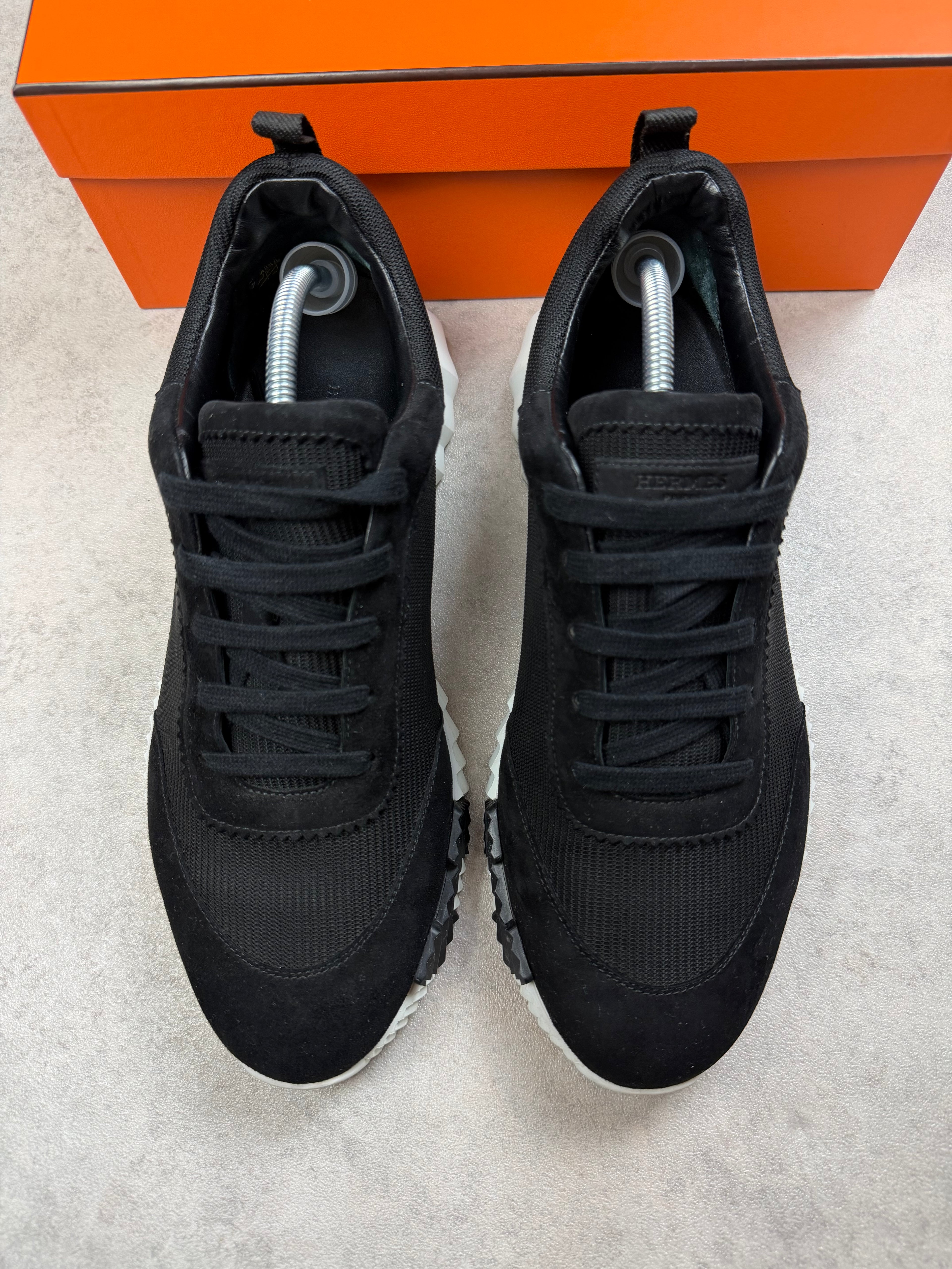 HERMES BOUNCING - BLACK/WHITE - UK8.5