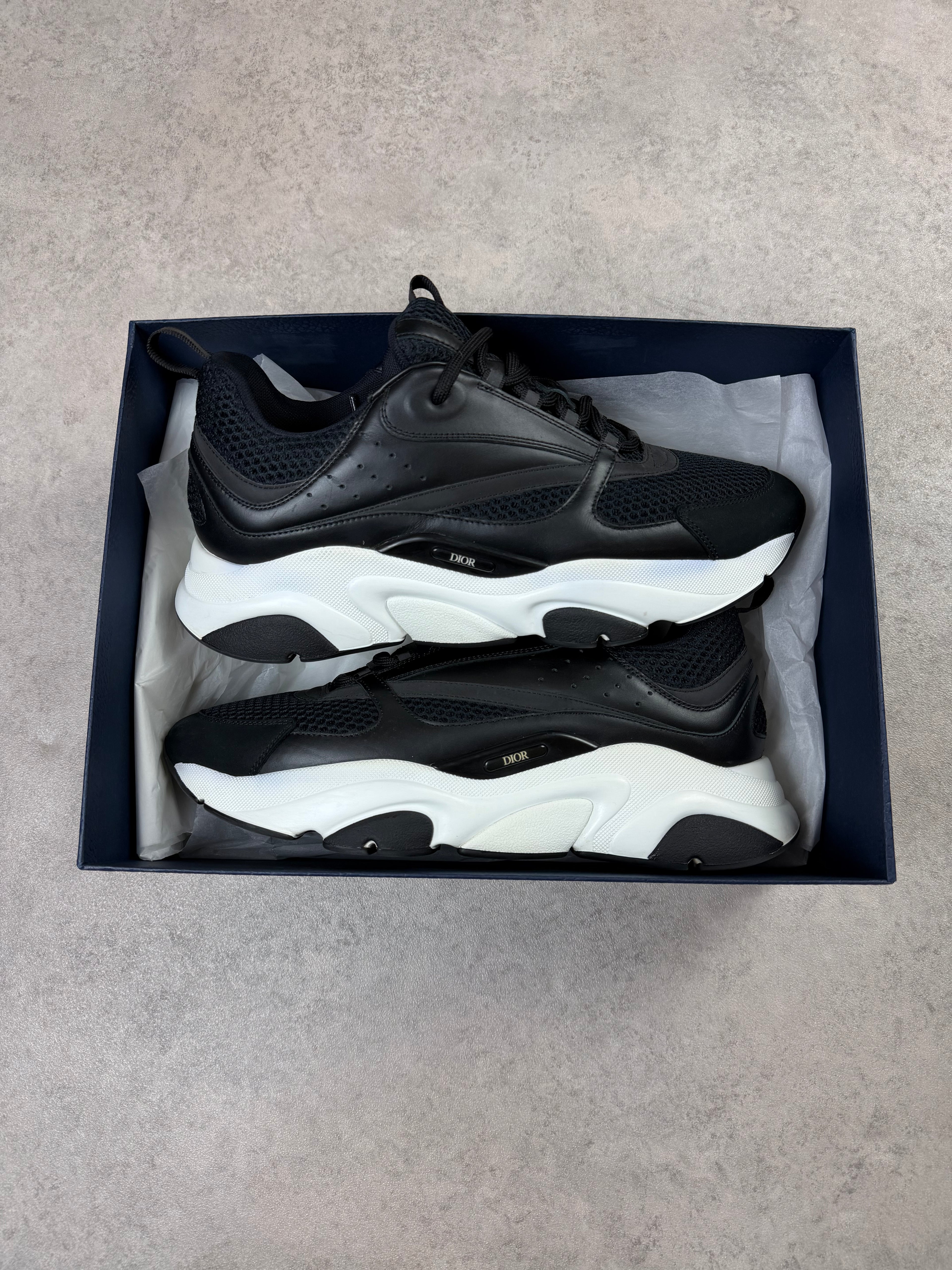 DIOR B22 - BLACK/WHITE - UK10