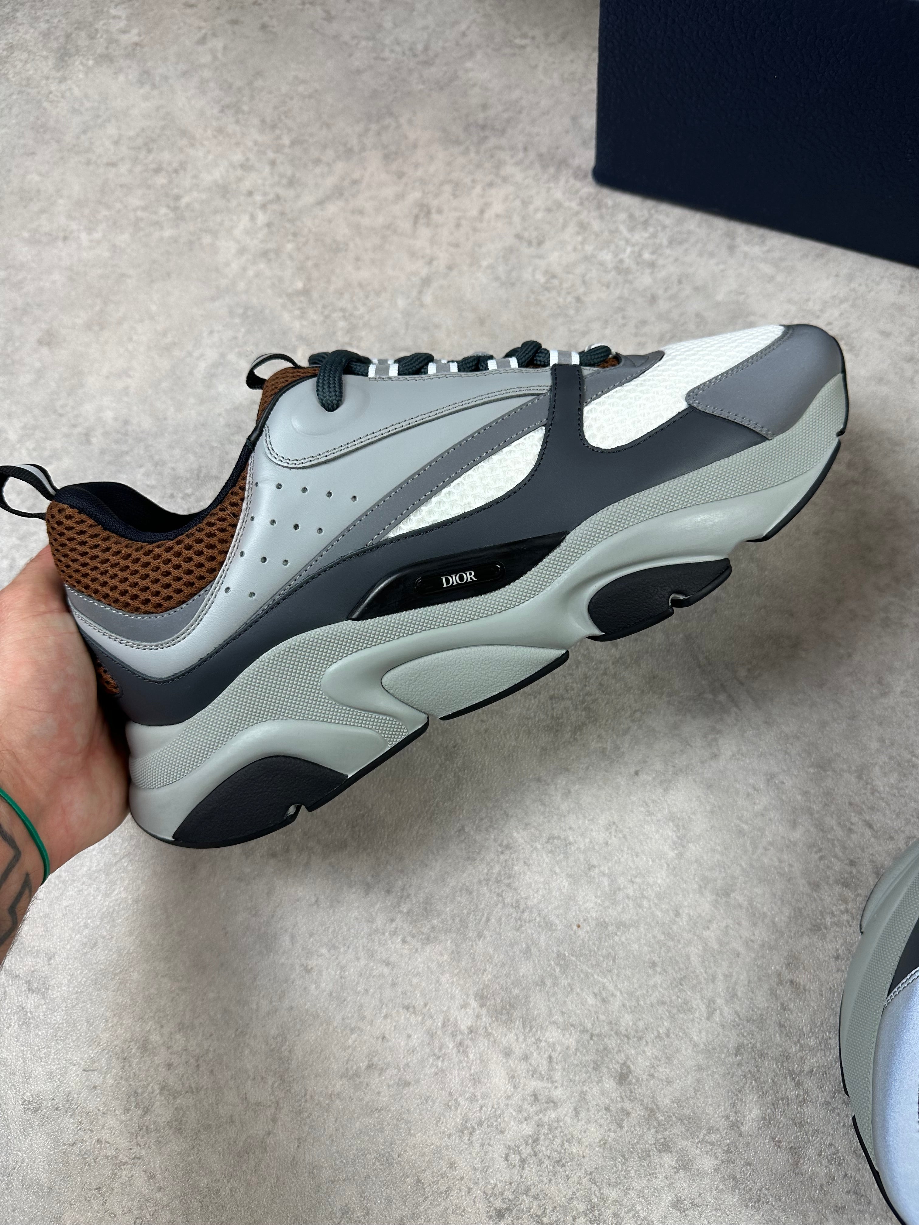 DIOR B22 - WHITE/GREY/BROWN - EU45 (UK11)