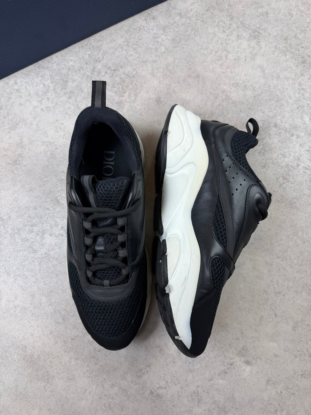 DIOR B22 - BLACK/WHITE - UK9