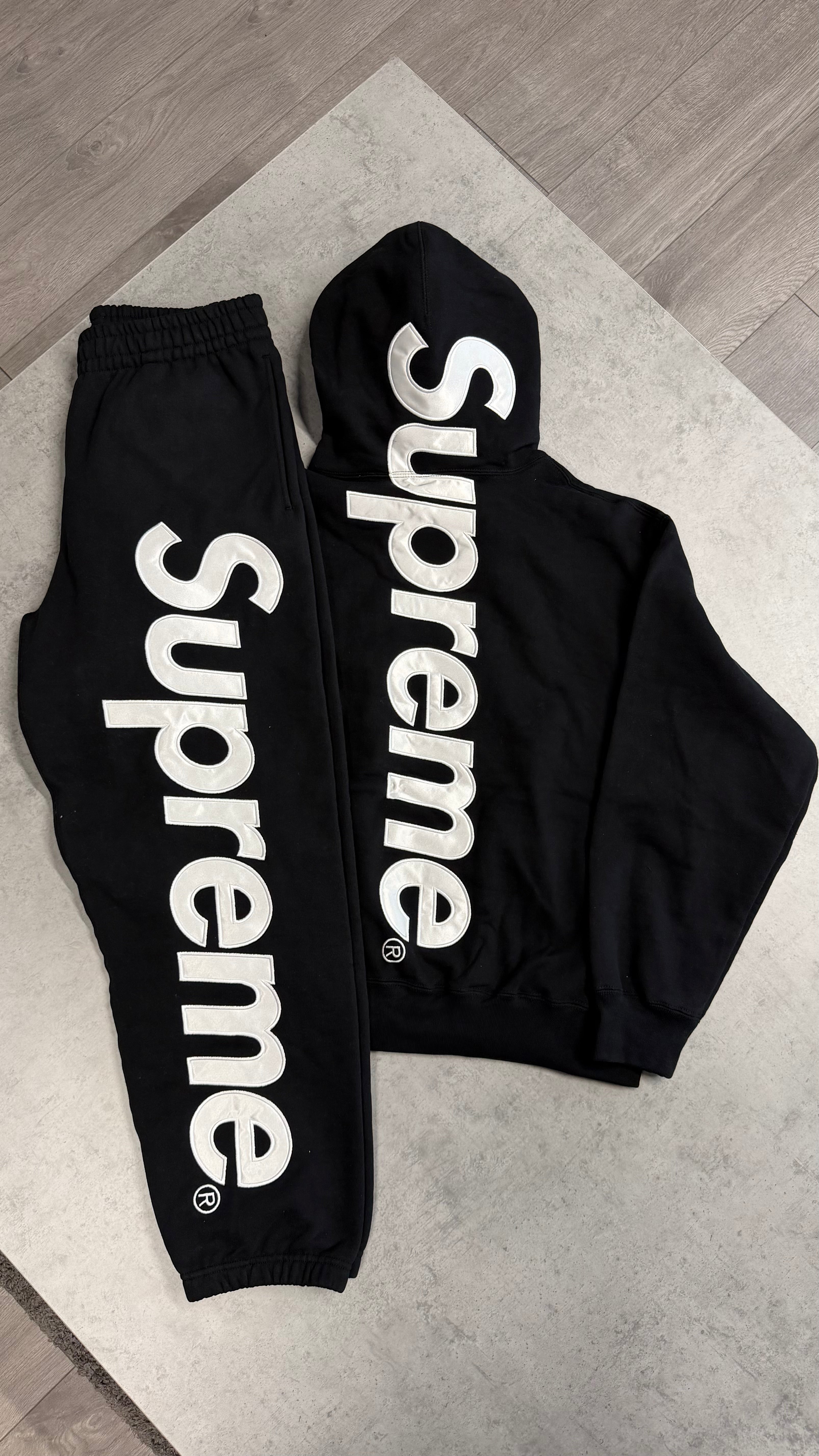 SUPREME APPLIQUÉ TRACKSUIT - BLACK