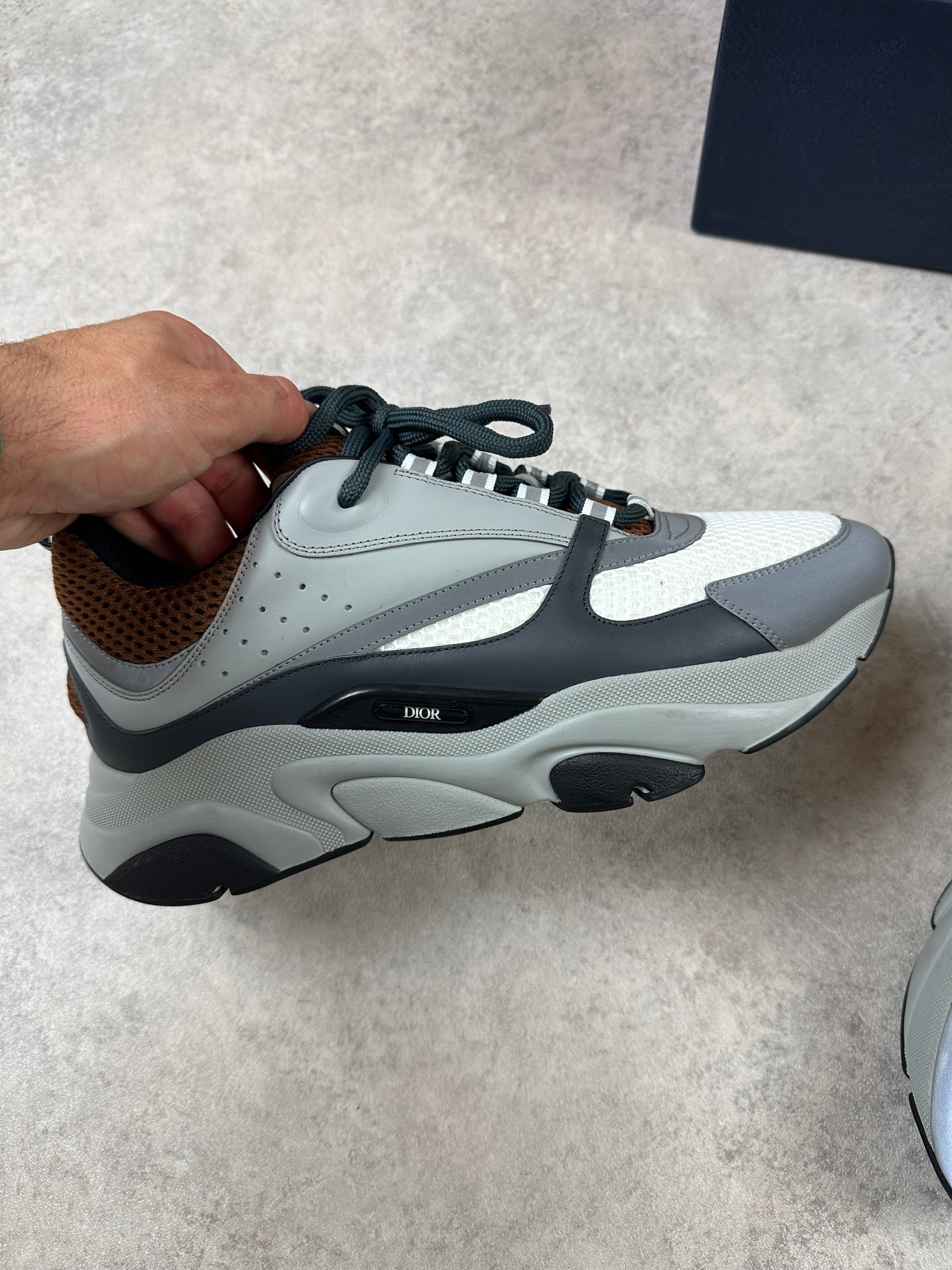 DIOR B22 - WHITE/GREY/BROWN - EU43 (UK9)