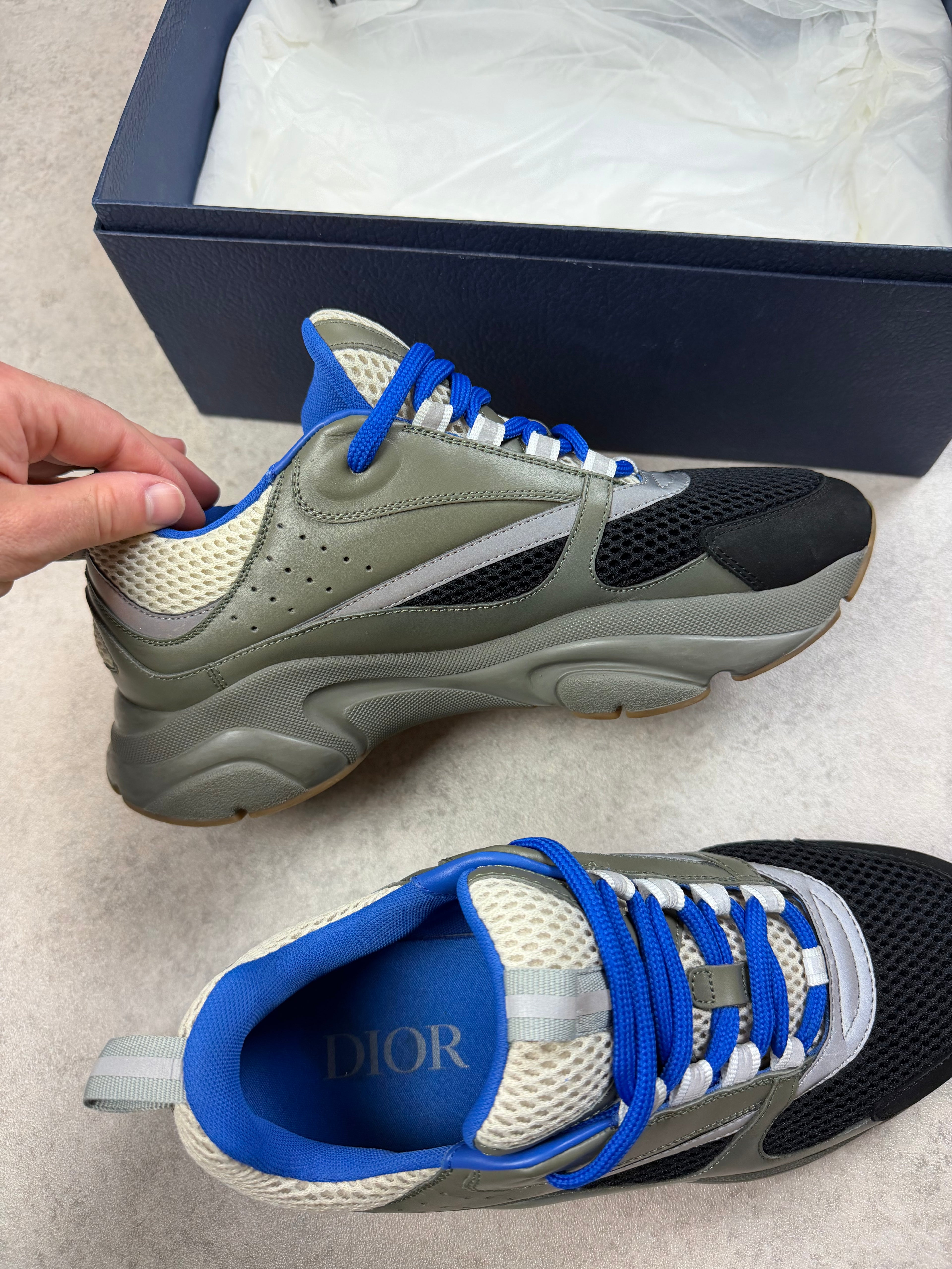 B22 - KHAKI/BLUE - UK7