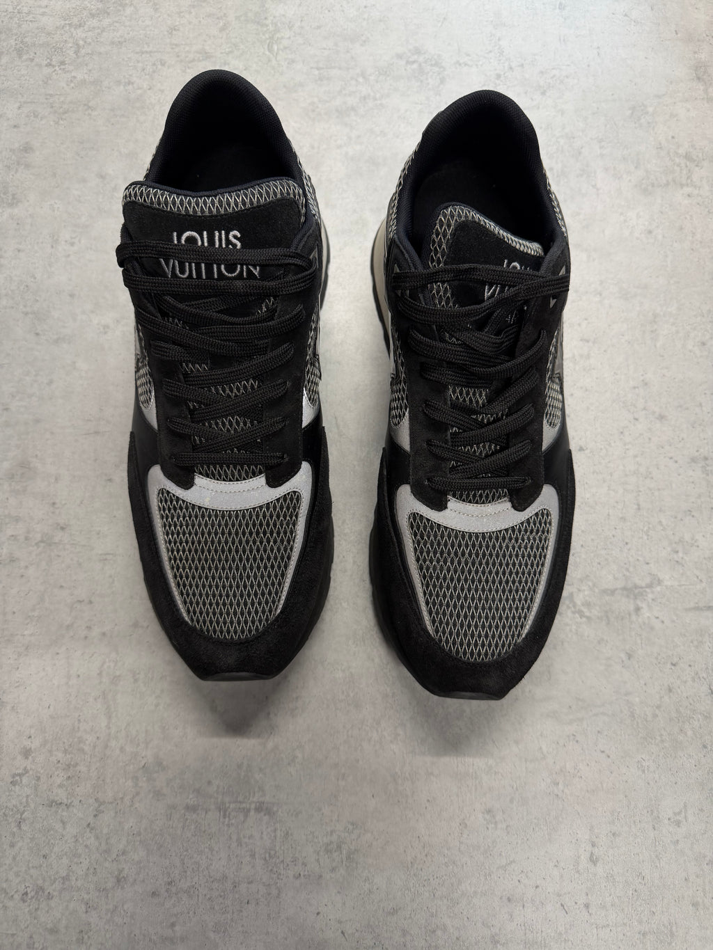 LOUIS VUITTON RUNAWAYS - BLACK - LV10.5