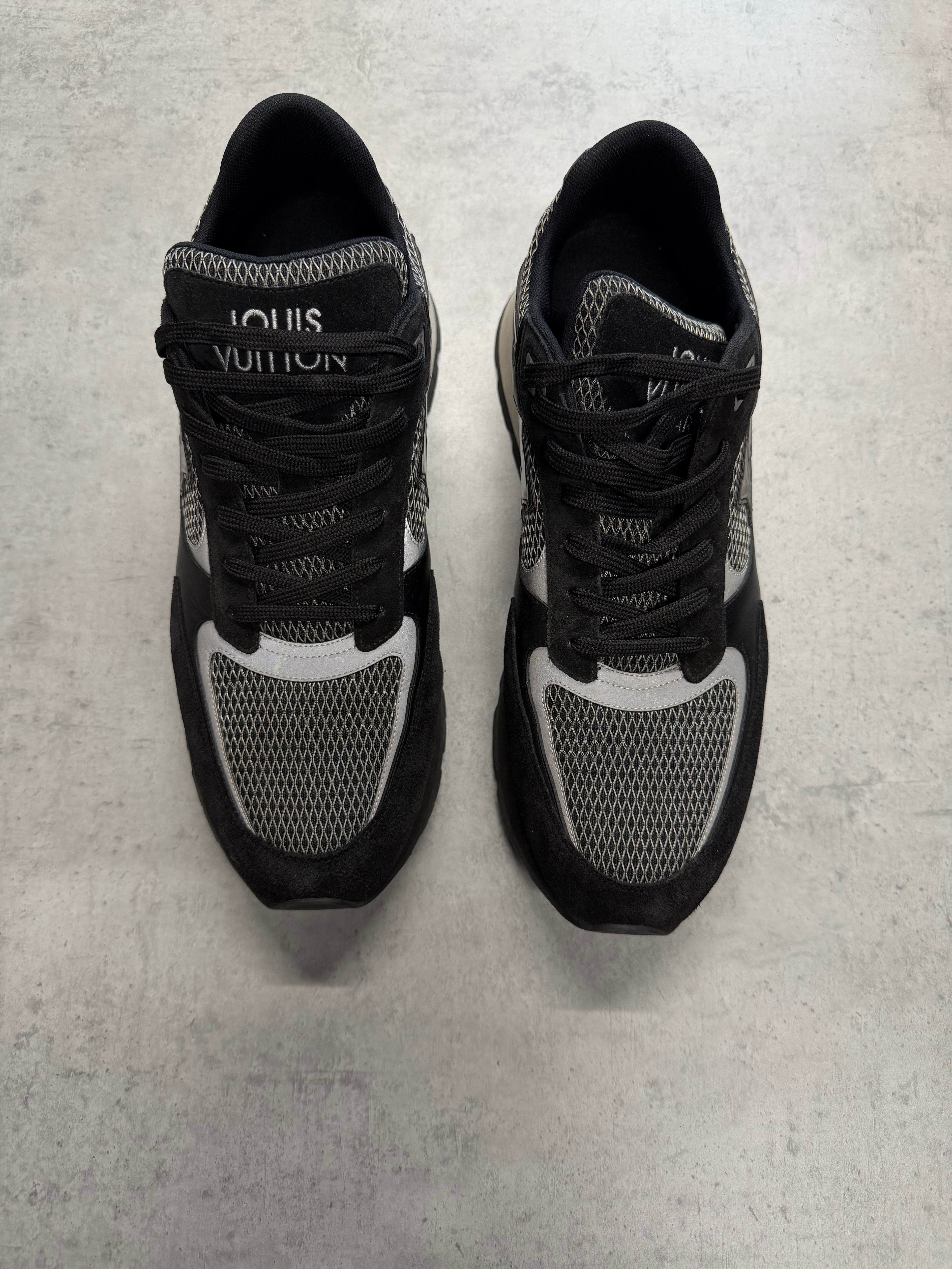 LOUIS VUITTON RUNAWAYS - BLACK - LV10.5