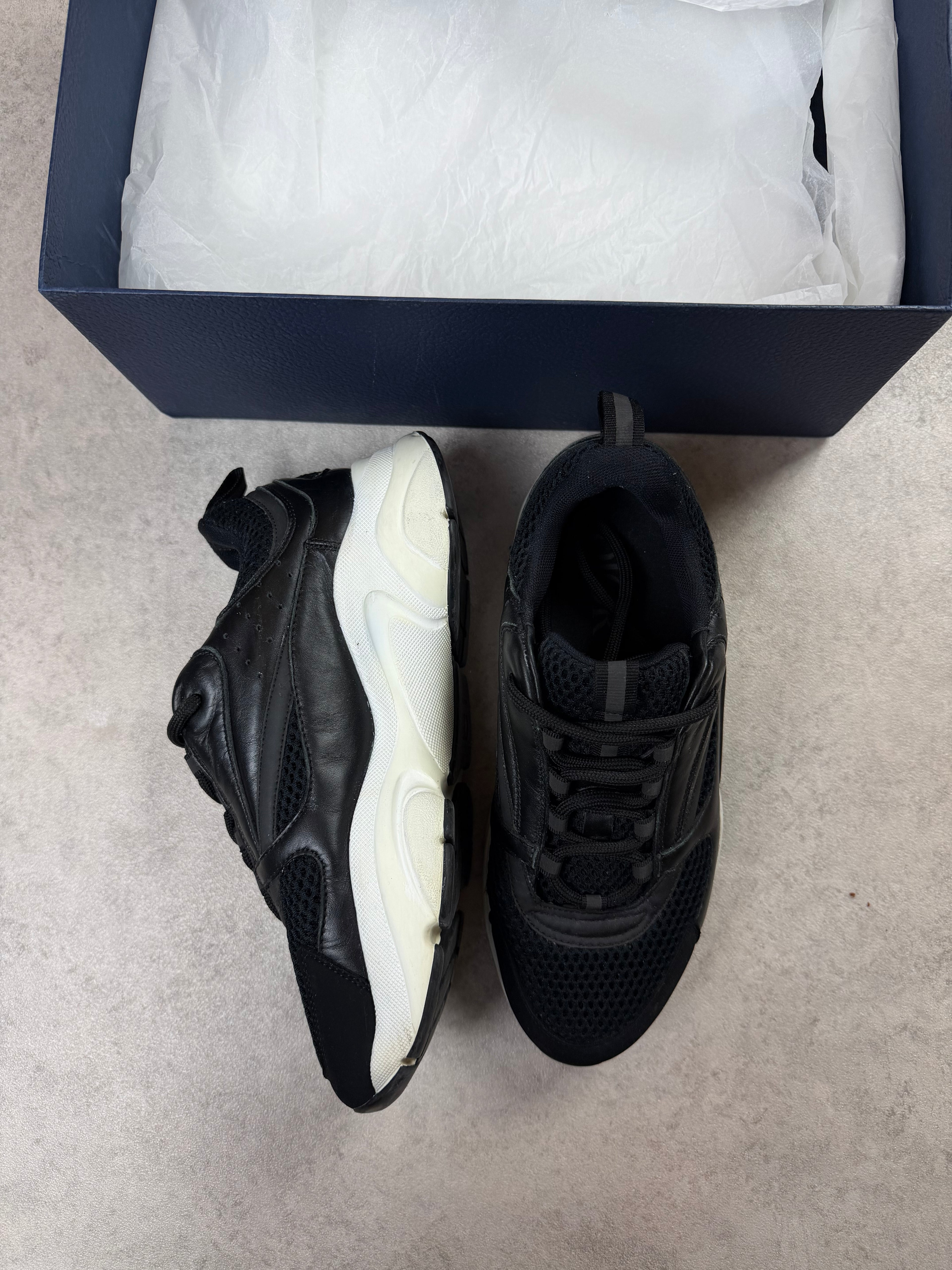 DIOR B22 - BLACK/WHITE - UK6