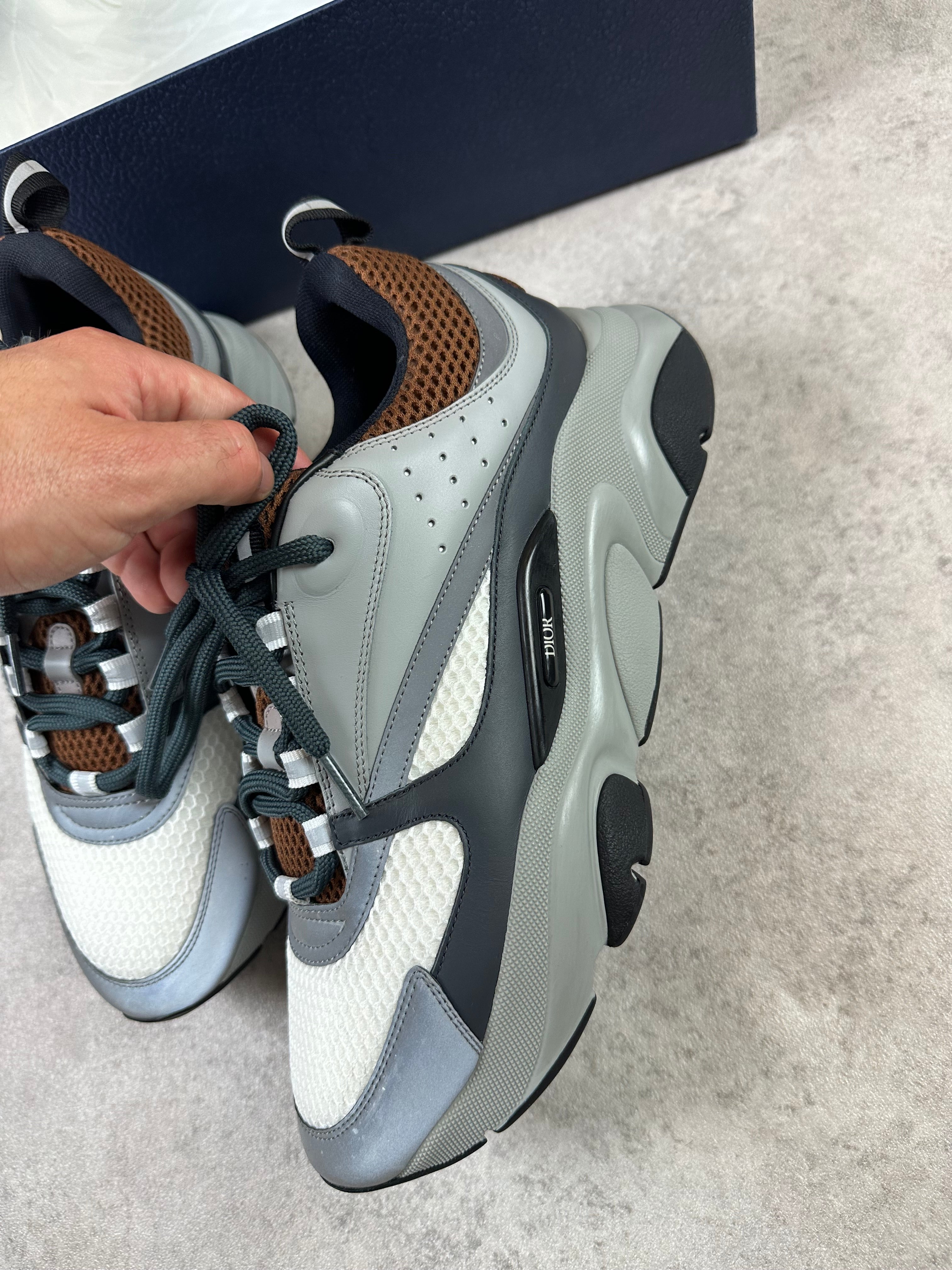 DIOR B22 - WHITE/GREY/BROWN - EU43 (UK9)