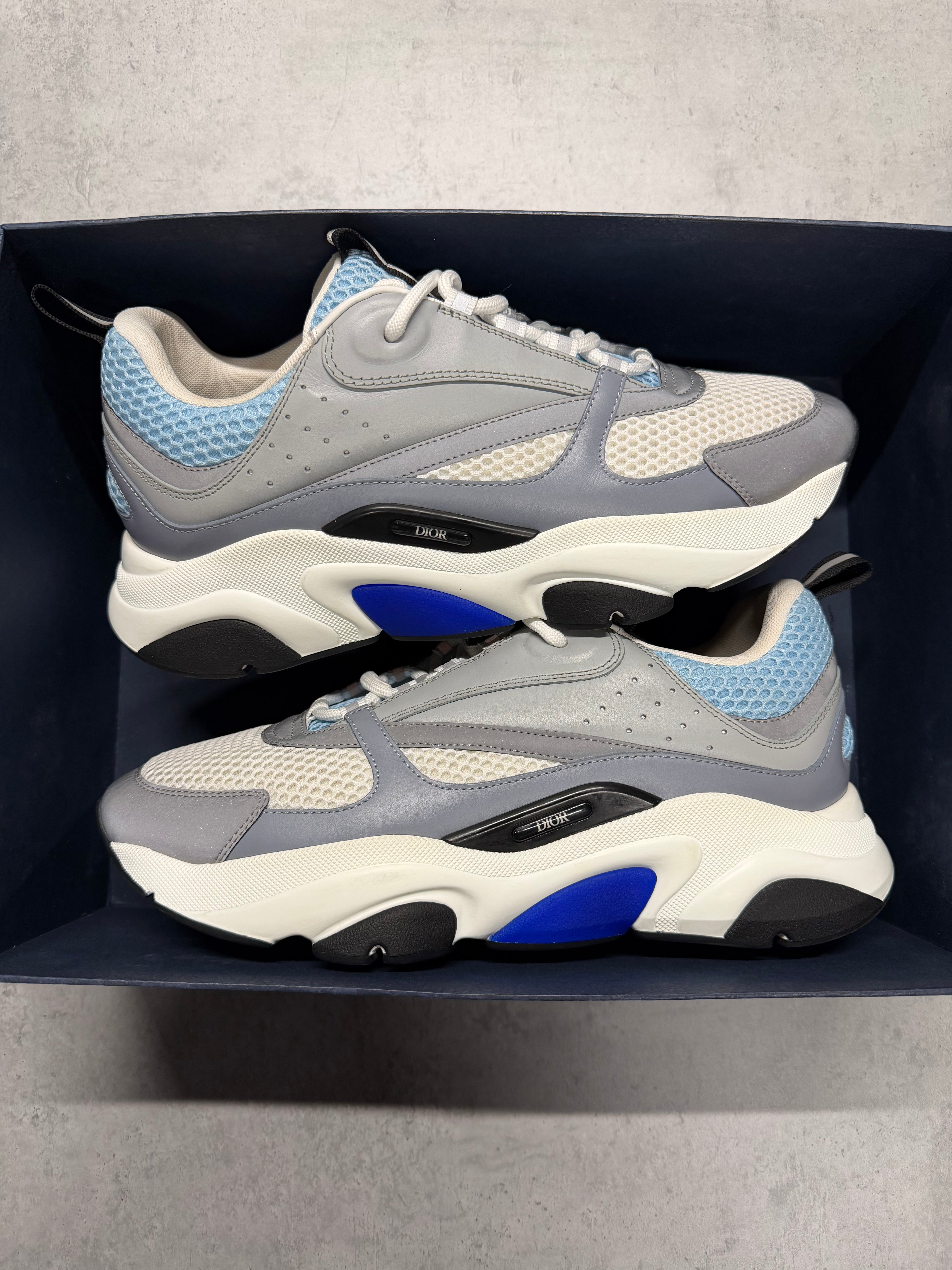 DIOR B22 - BABY BLUE - UK9