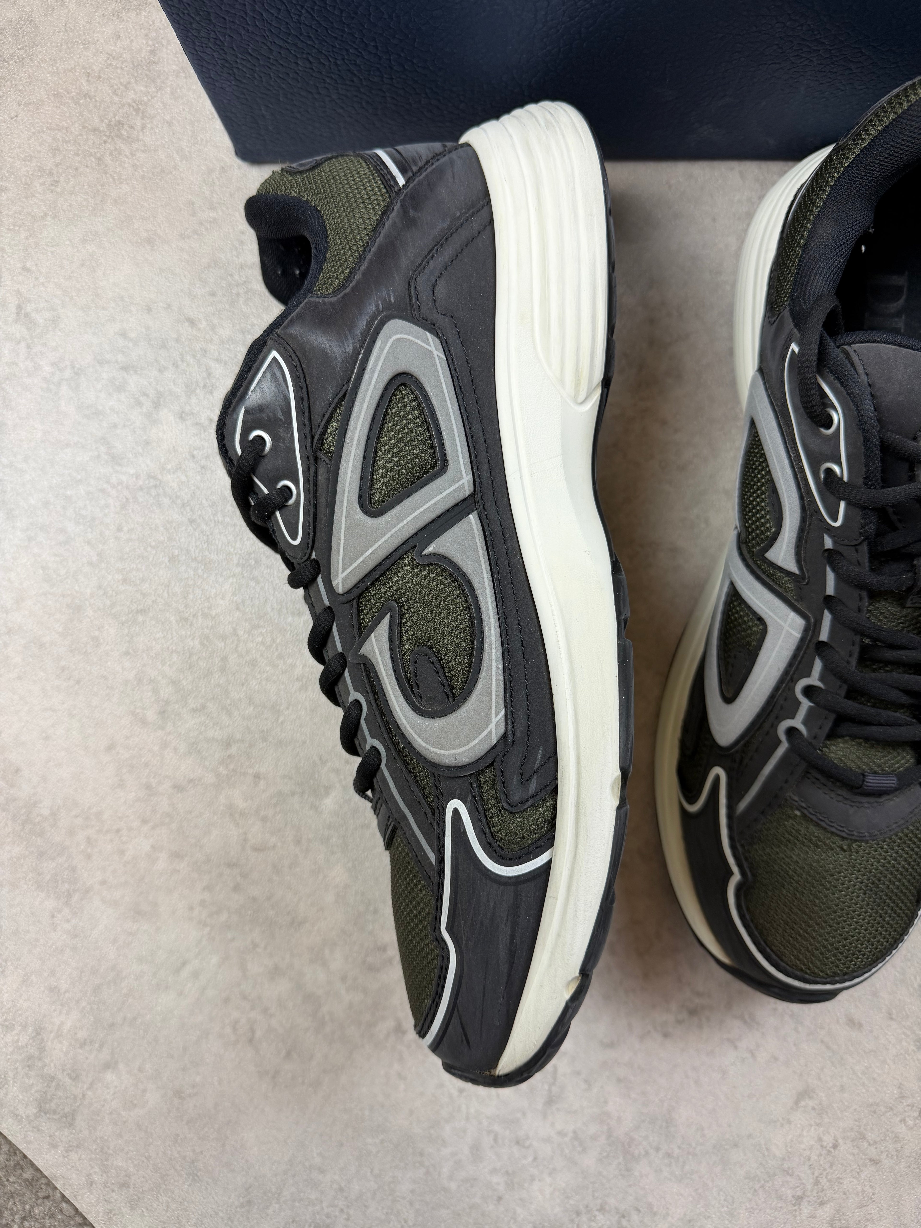 DIOR B30 - KHAKI - UK10