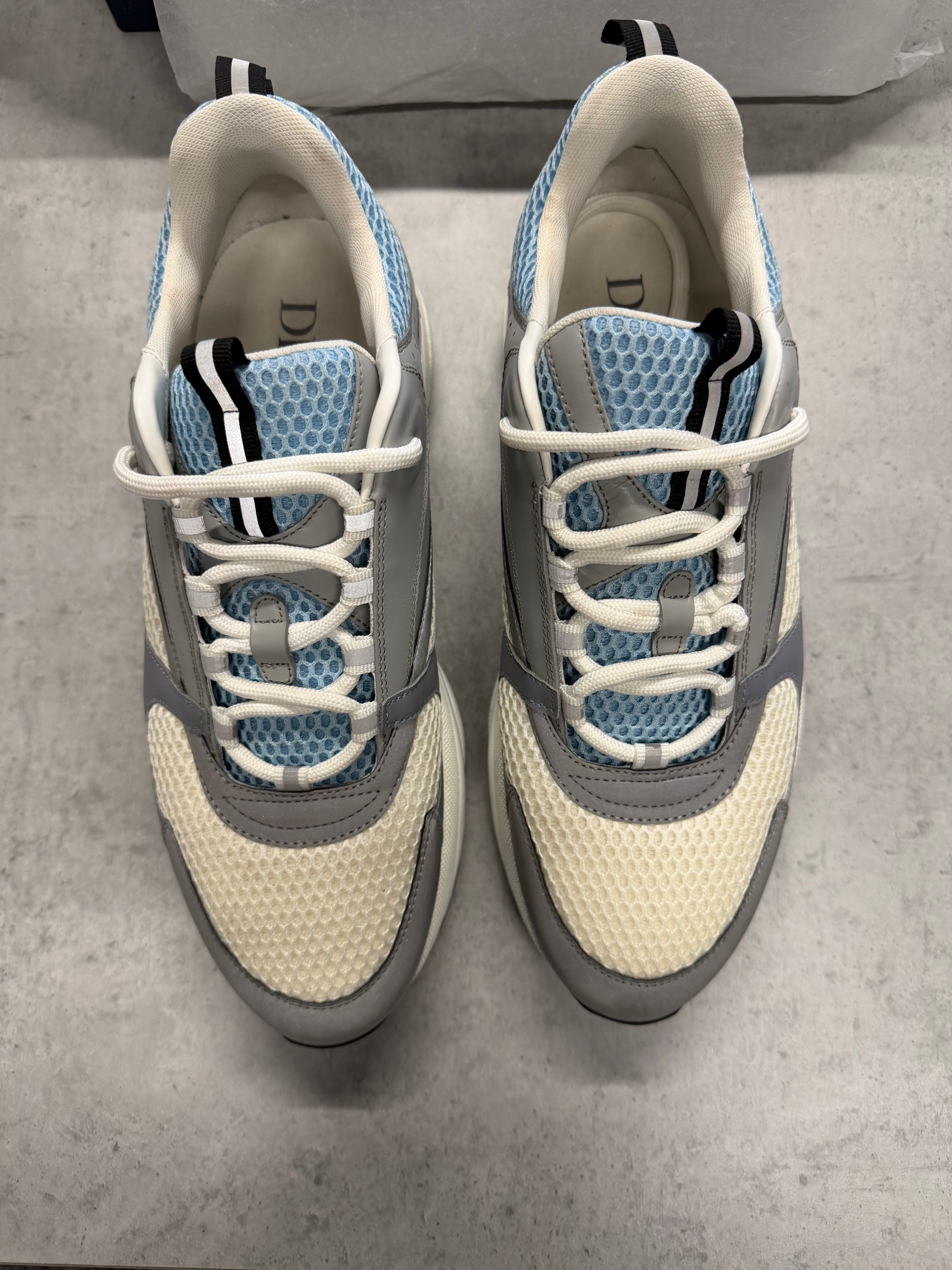 DIOR B22 - BABY BLUE - UK11