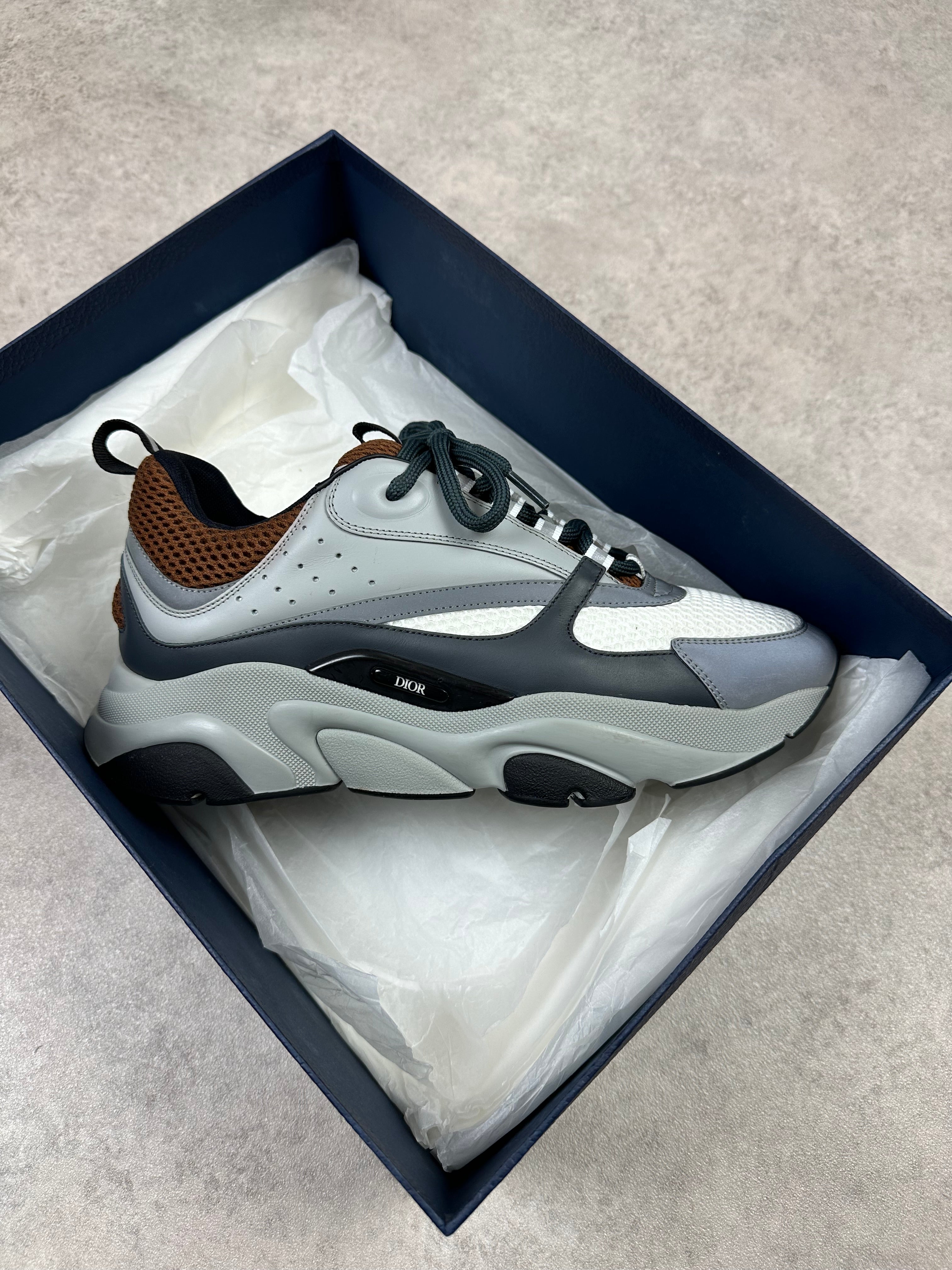 DIOR B22 - WHITE/GREY/BROWN - EU43 (UK9)