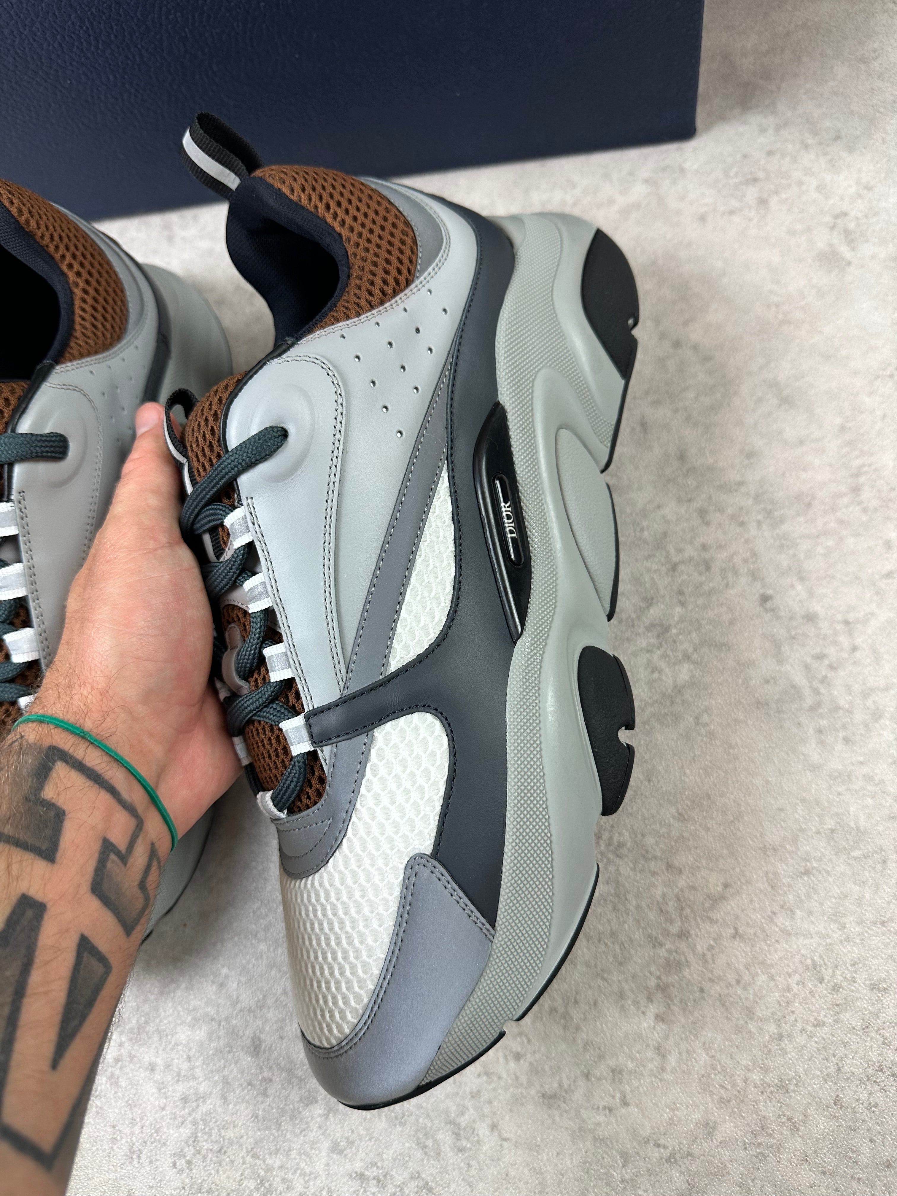 DIOR B22 - WHITE/GREY/BROWN - EU45 (UK11)