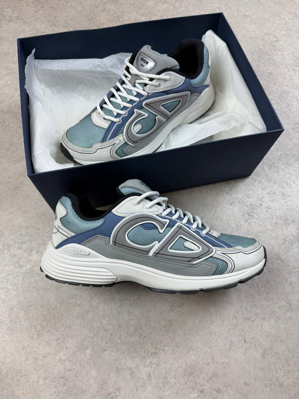 DIOR B30 - BABY BLUE - UK9